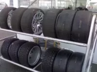 Camiciola ugo pneumatici commercio e riparazione