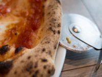 taglio pizza il piacere a modena
