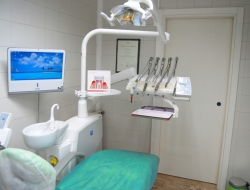 Fenza andrea - Dentisti medici chirurghi ed odontoiatri - Padova (Padova)