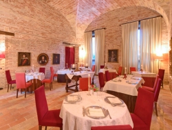 Palazzo carradori hotel - Alberghi,Ristoranti - Montefano (Macerata)