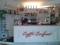 Caffè confuso bar e caffe