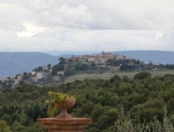 Tenuta di poggiolame - Agriturismo,Alberghi - Montegabbione (Terni)