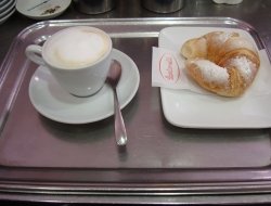 Bar sartorelli - Bar e caffè,Pasticceria e confetteria prodotti - produzione e ingrosso - Malnate (Varese)