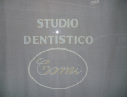Studio dentistico comi - Dentisti medici chirurghi ed odontoiatri - Cittiglio (Varese)