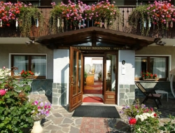 Hotel meublè piccolo mondo - Alberghi - Bormio (Sondrio)