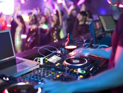 Tuchulcha - Bar e caffè,Locali e ritrovi - discoteche,Ristoranti - Cortona (Arezzo)
