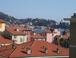 Agenzia immobiliare case e mercato - Agenzie immobiliari - Lerici (La Spezia)