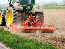 Galassi stefano - Macchine agricole - commercio e riparazione - Loro Piceno (Macerata)