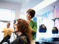 Max professional hair stylist parrucchieri per donna