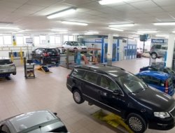 Top car carrozzeria - Carrozzerie automobili - Fabriano (Ancona)