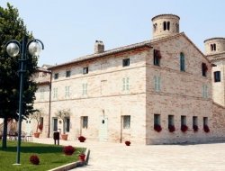 Hotel san claudio - Alberghi - Corridonia (Macerata)