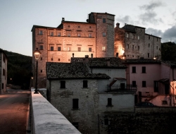 Castello del barone di beaufort - Alberghi,Residences ed appartamenti ammobiliati - Belforte all'Isauro (Pesaro-Urbino)
