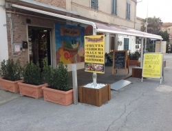 Delizie da gustare di ortolani riccardo - Alimentari - prodotti e specialità - Montemarciano (Ancona)