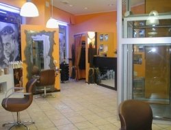 Parrucchieri free time hair studio - Parrucchieri per donna,Solarium e centri abbronzatura,Estetiste - Milano (Milano)