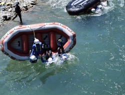 Centro canoa rafting monrosa - Sport - articoli,Sport - associazioni e federazioni,Sport impianti e corsi - varie discipline - Balmuccia (Vercelli)