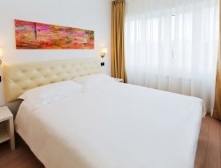 Egam sas di valente dario & c. - Hotel - Finale Ligure (Savona)