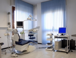 Studio odontoiatrico dott. angelo triarico - Dentisti medici chirurghi ed odontoiatri - Firenze (Firenze)