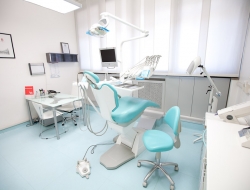 Studio medico dentistico dott. bruno sculli - Dentisti medici chirurghi ed odontoiatri - Milano (Milano)