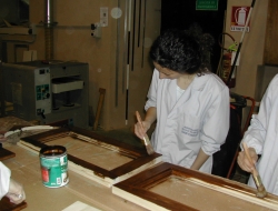 Punto verniciatura di cicerchia luciano & c. s.n.c. - Vernici legno - Fossombrone (Pesaro-Urbino)