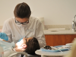 Dental montello srl - Dentisti medici chirurghi ed odontoiatri - Giavera del Montello (Treviso)