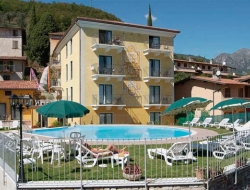 Stella d'oro: hotel residence e appartamenti a tremosine - Alberghi - Tremosine (Brescia)