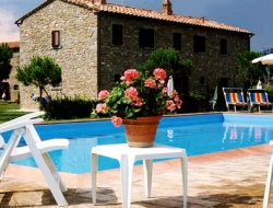 Agriturismo col di giove - Agriturismo - Muccia (Macerata)