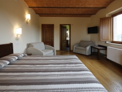 Hotelier s.r.l. unipersonale - Alberghi - Civitella del Tronto (Teramo)