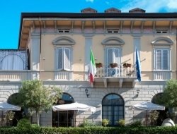 Palazzo guiscardo - Hotel - Pietrasanta (Lucca)