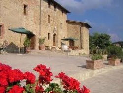Residenza il poggiolo - Residences ed appartamenti ammobiliati - San Quirico d'Orcia (Siena)
