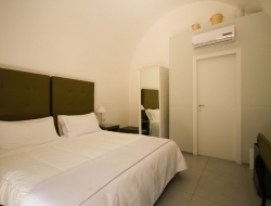 Le tre sorelle s.a.s. di chiara rita capitaneo - Bed & breakfast - Bari (Bari)