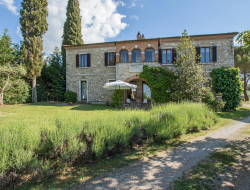 Casa vacanze podere sant'alessandro - Agriturismo,Case Vacanze,Residences ed appartamenti ammobiliati - Rapolano Terme (Siena)