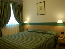 West point s.r.l. - Hotel - Castel d'Azzano (Verona)