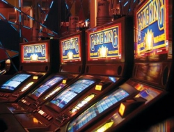 Crazy play - Agenzie ippiche e scommesse,Casino - Napoli (Napoli)