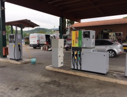 Stazione di servizio eni - Autoaccessori - commercio,Autolavaggio,Distribuzione carburanti e stazioni di servizio - Poppi (Arezzo)