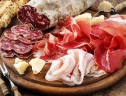 Poggioli salumi - Salumi e prosciutti lavorazione - Marano sul Panaro (Modena)