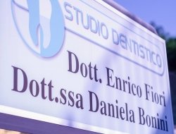 Studio dentistico fiori di fiori enrico e bonini daniela - Dentisti medici chirurghi ed odontoiatri - Castelnuovo di Garfagnana (Lucca)