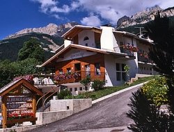 Hotel enrosadira di cincelli angelo - Bed & breakfast - Vigo di Fassa (Trento)
