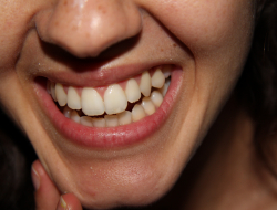 B.v. dental sas di bovo vittorino & c. - Dentisti medici chirurghi ed odontoiatri - Como (Como)