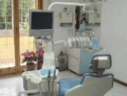 Dottor giannetti angelo - Dentisti medici chirurghi ed odontoiatri - Poggio Mirteto (Rieti)