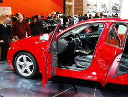 Bmautocanove - Automobili - commercio,Autoveicoli commerciali,Autoveicoli elettrici,Autoveicoli industriali ,Autoveicoli usati - Roana (Vicenza)