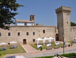 Ristorante grotta della torre - Ristoranti - Castel Ritaldi (Perugia)