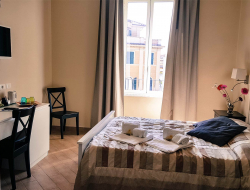 Serventi longhi rooms s.r.l. - Bed & breakfast - Roma (Roma)