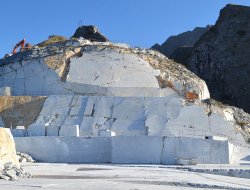 Euromarble s.r.l. - Marmo ed affini - commercio,Marmo ed affini - lavorazione - Carrara (Massa-Carrara)