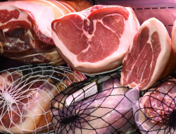 Salumificio bonistalli roberto - Salumi e prosciutti lavorazione,Salumifici e prosciuttifici - impianti e macchine - Pistoia (Pistoia)