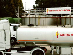 Centro petroli roma s.r.l. - Petroli - Roma (Roma)