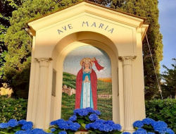 Santuario santa maria a parete - Chiesa cattolica - servizi parocchiali - Liveri (Napoli)
