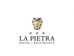 Hotel ristorante la pietra - Alberghi,Hotel,Bed & breakfast,Ristoranti,Riceviementi e banchetti - sale e servizi - Fosdinovo (Massa-Carrara)